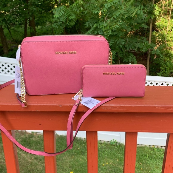 SOLD NWT MICHAEL KORS JET SET LARGE CROSSBODY - Picture 2 of 8